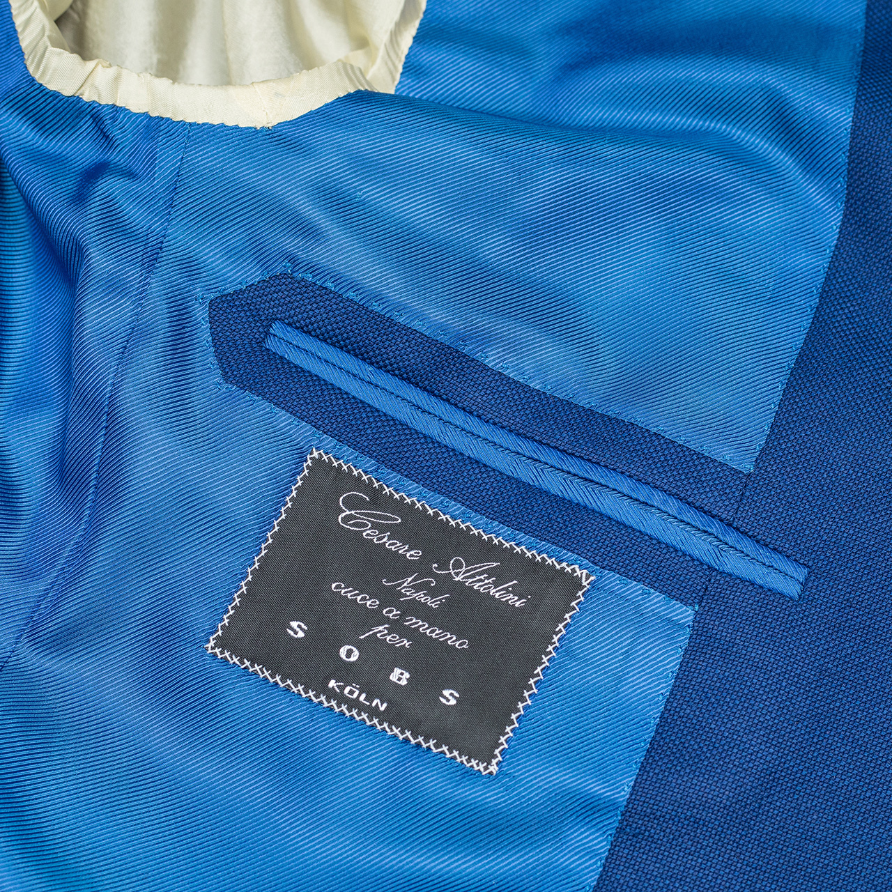 Cesare Attolini Sakko in napoliblau strukturiert mit 3 aufgesetzten Taschen