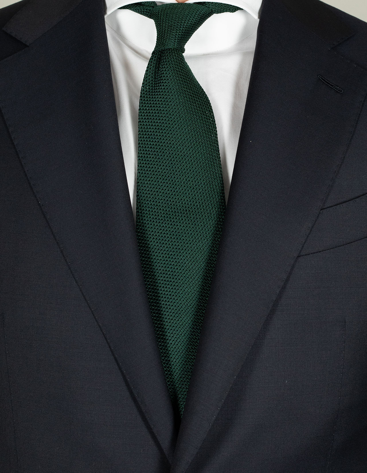 Cesare Attolini Krawatte in dunkelgrün aus Seidenstrick ungefüttert