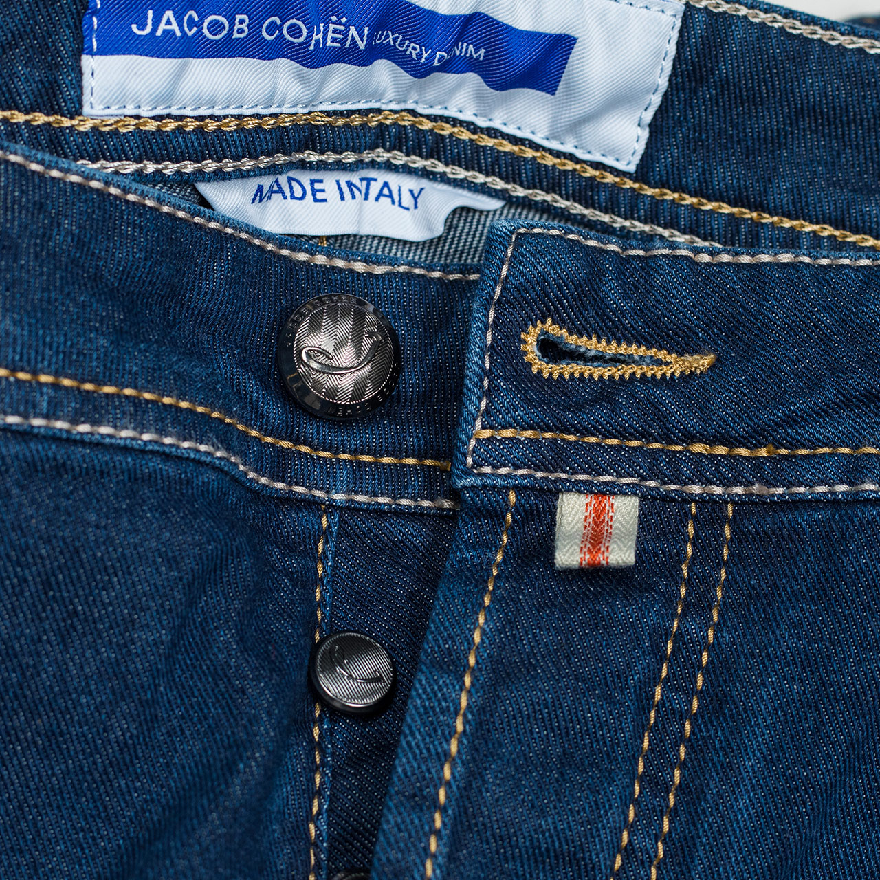 Jacob Cohen Jeans BARD "Rare Luxury" in blau mit roten Lederpatch